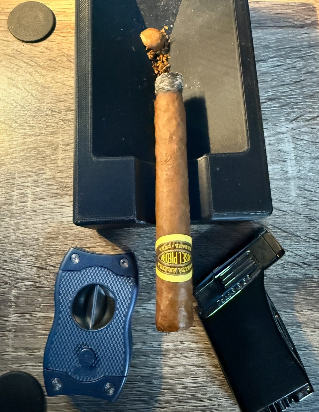 Open-Ended Cigar Ashtray
