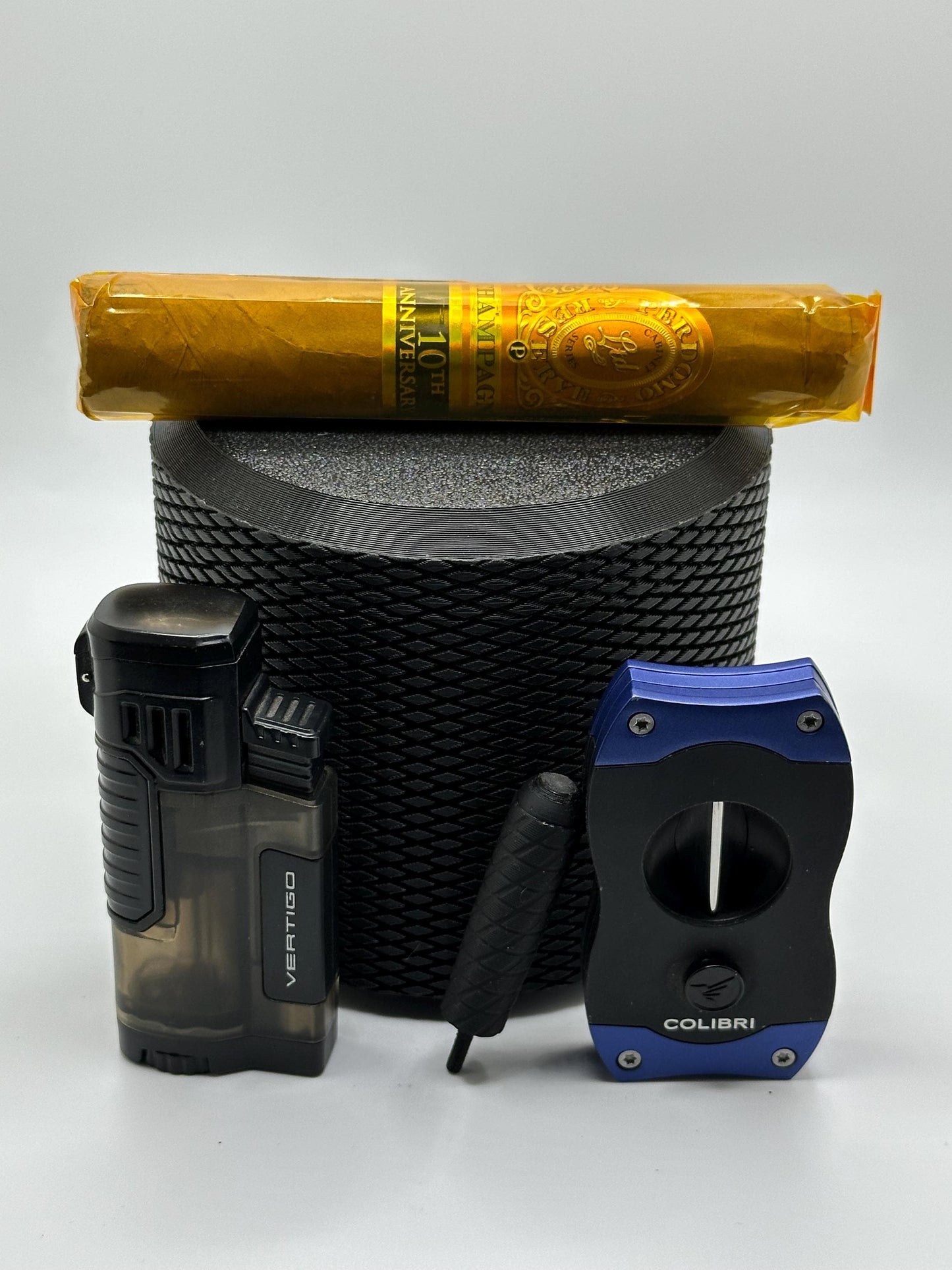 The Gentleman’s Cache – 3D-Printed Premium Cigar Accessory Holder