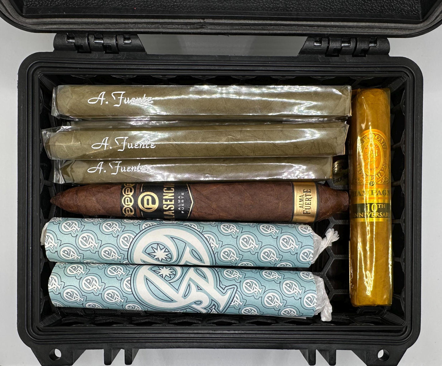 FACTORY SECONDS - Cigar Trays for Harbor Freight Apache 1800 – Turn Your Case into a Portable Humidor